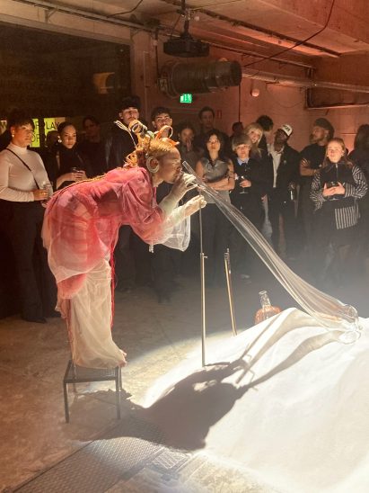 Damsel Elysium playing glass instruments in Stockholm