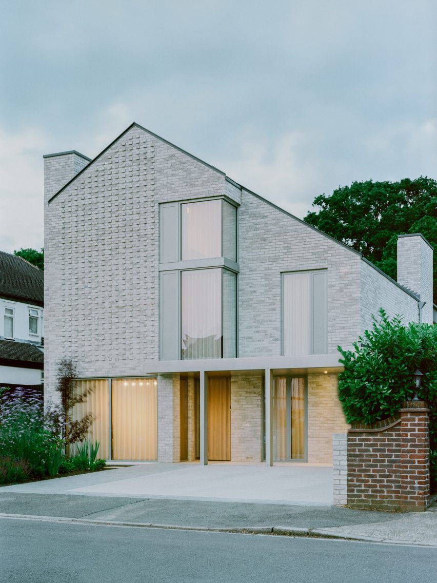 Kingston Villa by Fletcher Crane Architects