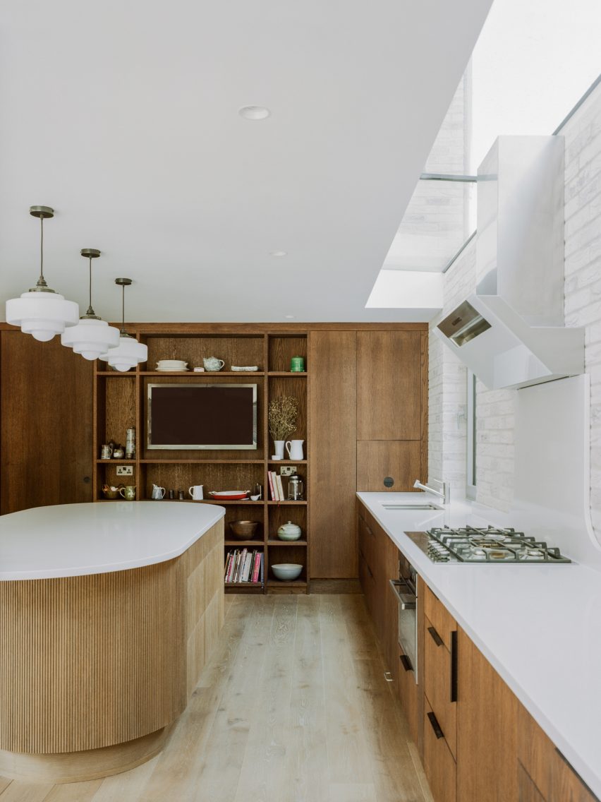Kingston Villa by Fletcher Crane Architects