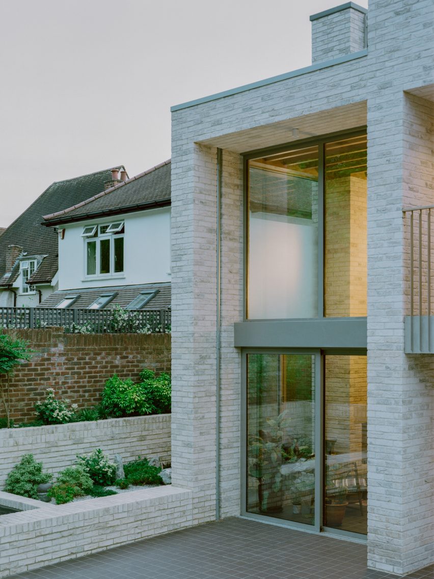 Kingston Villa by Fletcher Crane Architects