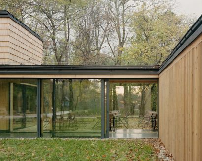 Forest Pavilion Normafa ski lodge extension in Budapest