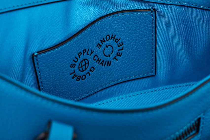 A bag with a figure 8 tag