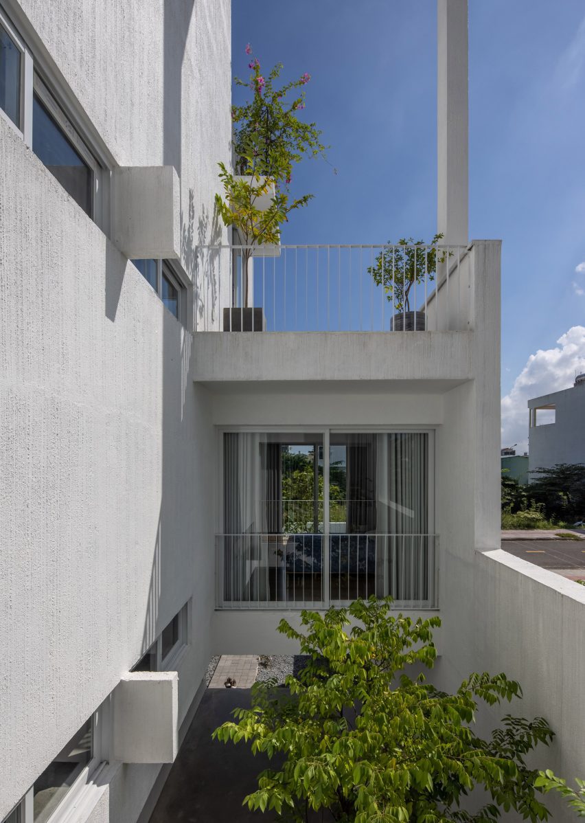 House for Young Families by H-H Studio