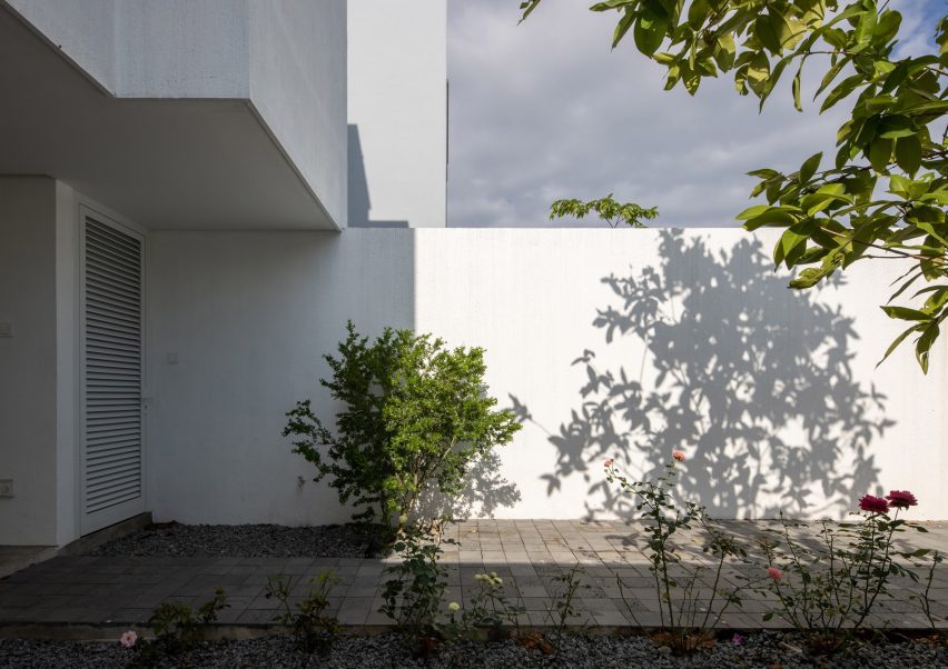 House for Young Families by H-H Studio