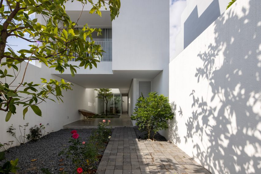 House for Young Families by H-H Studio