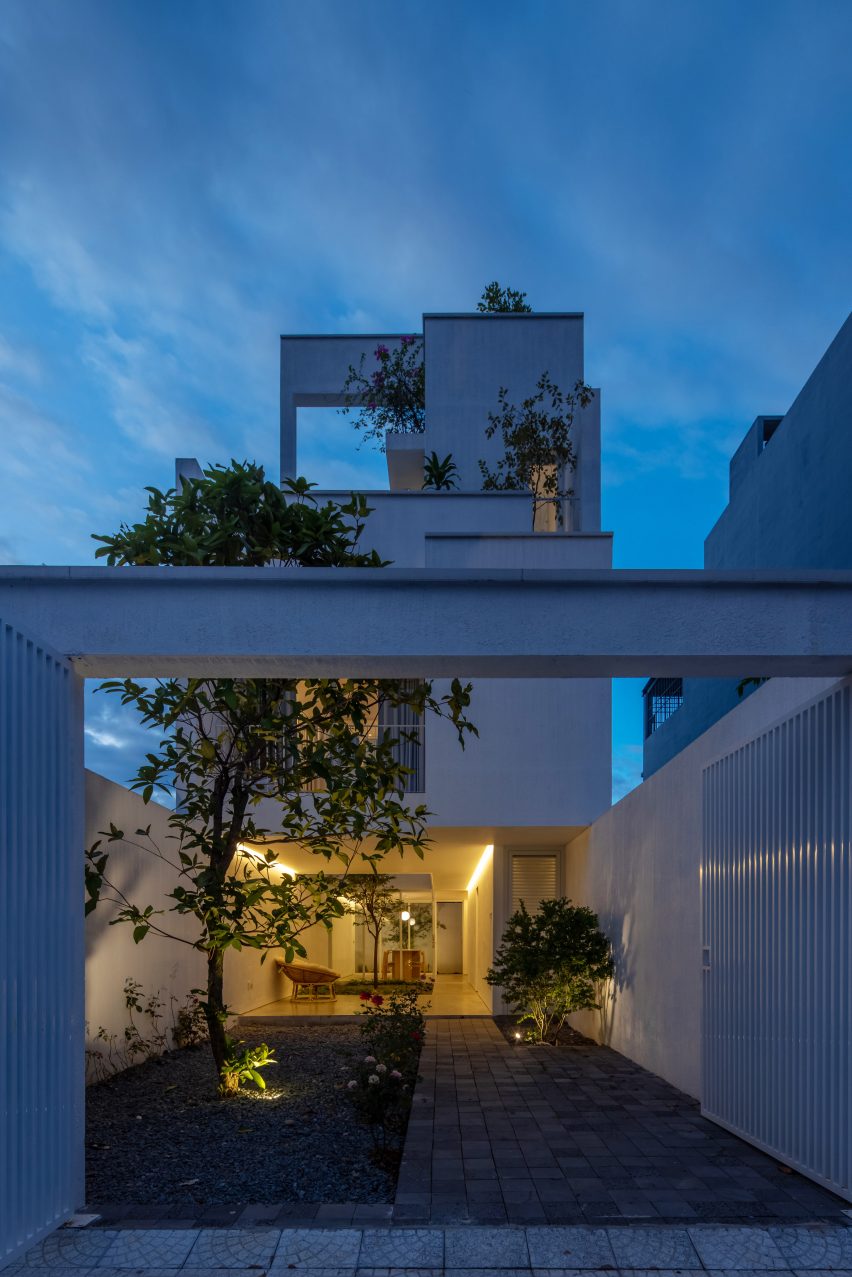 House for Young Families by H-H Studio