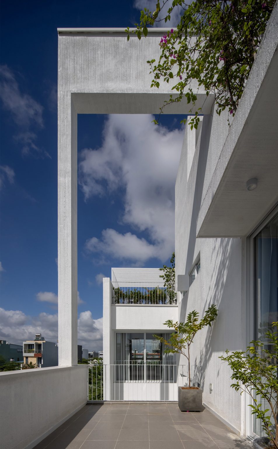 House for Young Families by H-H Studio