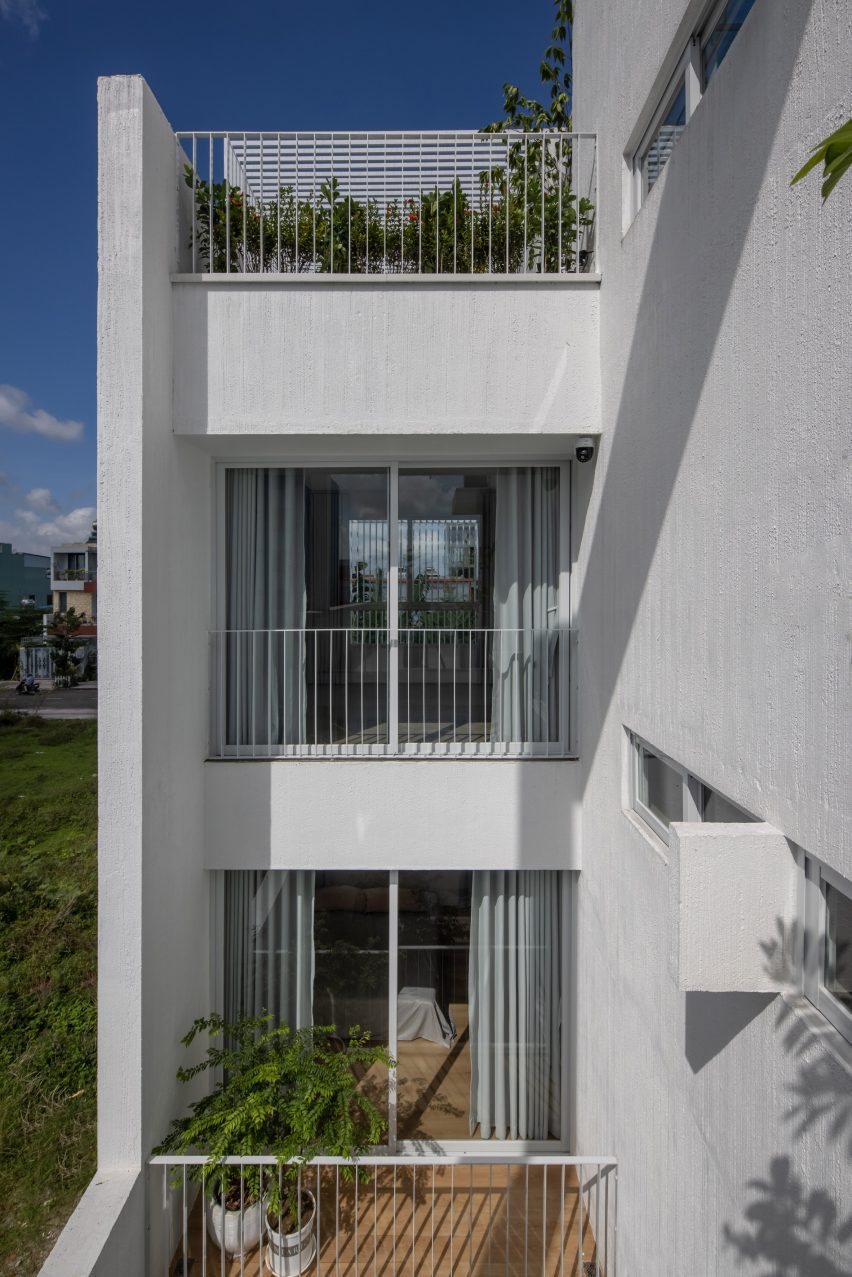 House for Young Families by H-H Studio
