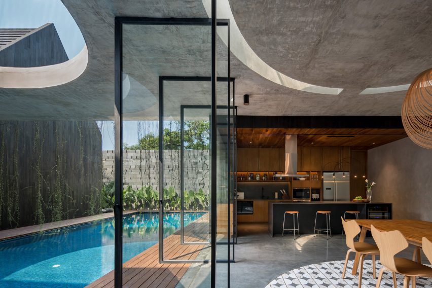 Halo House by Tamara Wibowo Architects