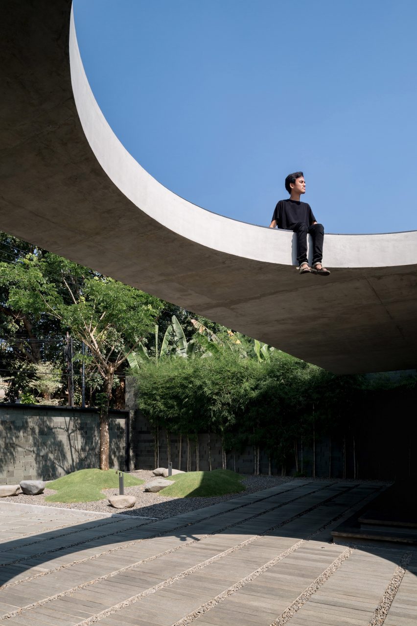 Halo House by Tamara Wibowo Architects