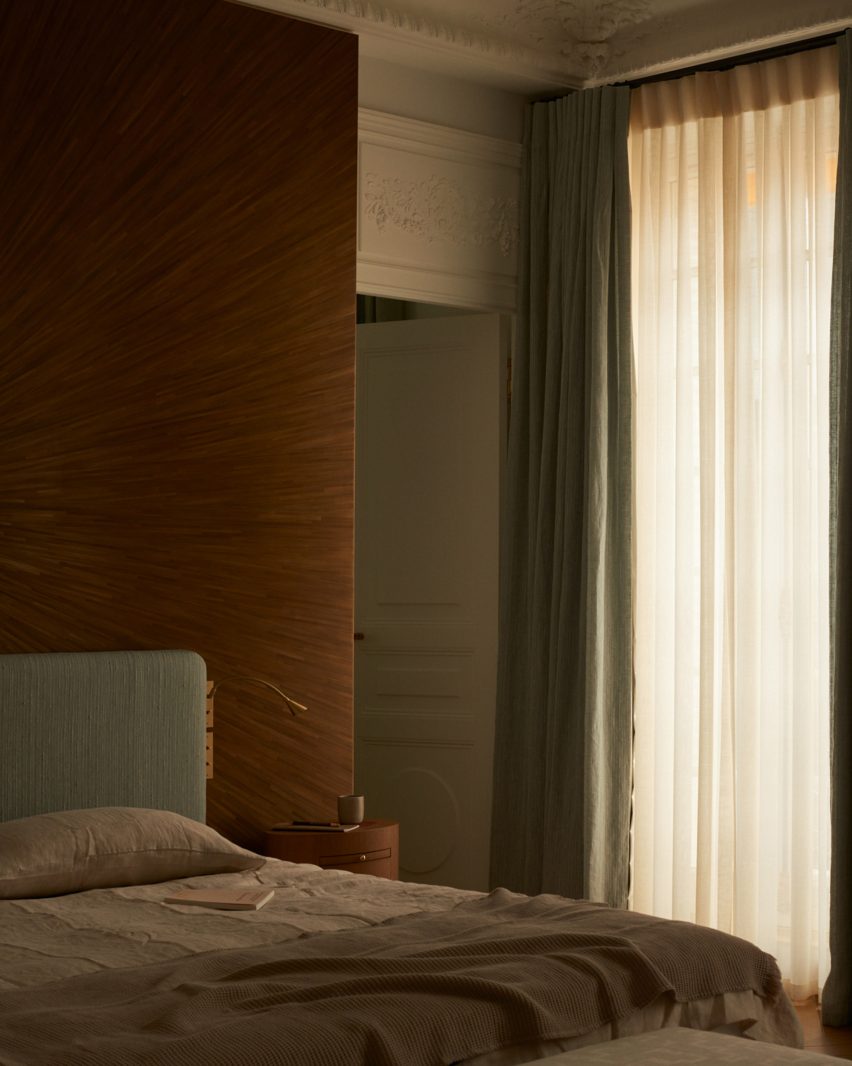 Paris apartment by Hauvette & Madani