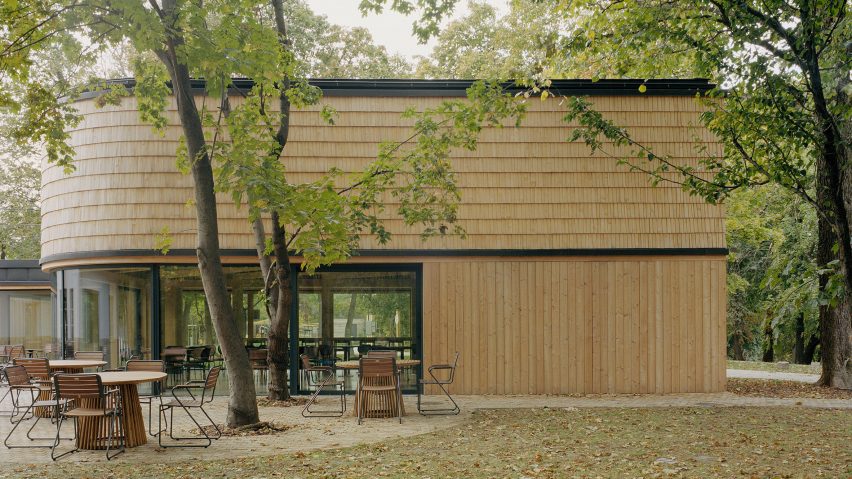 Normafa Ski Lodge extension by Hetedik Muterem and Studio Konstella