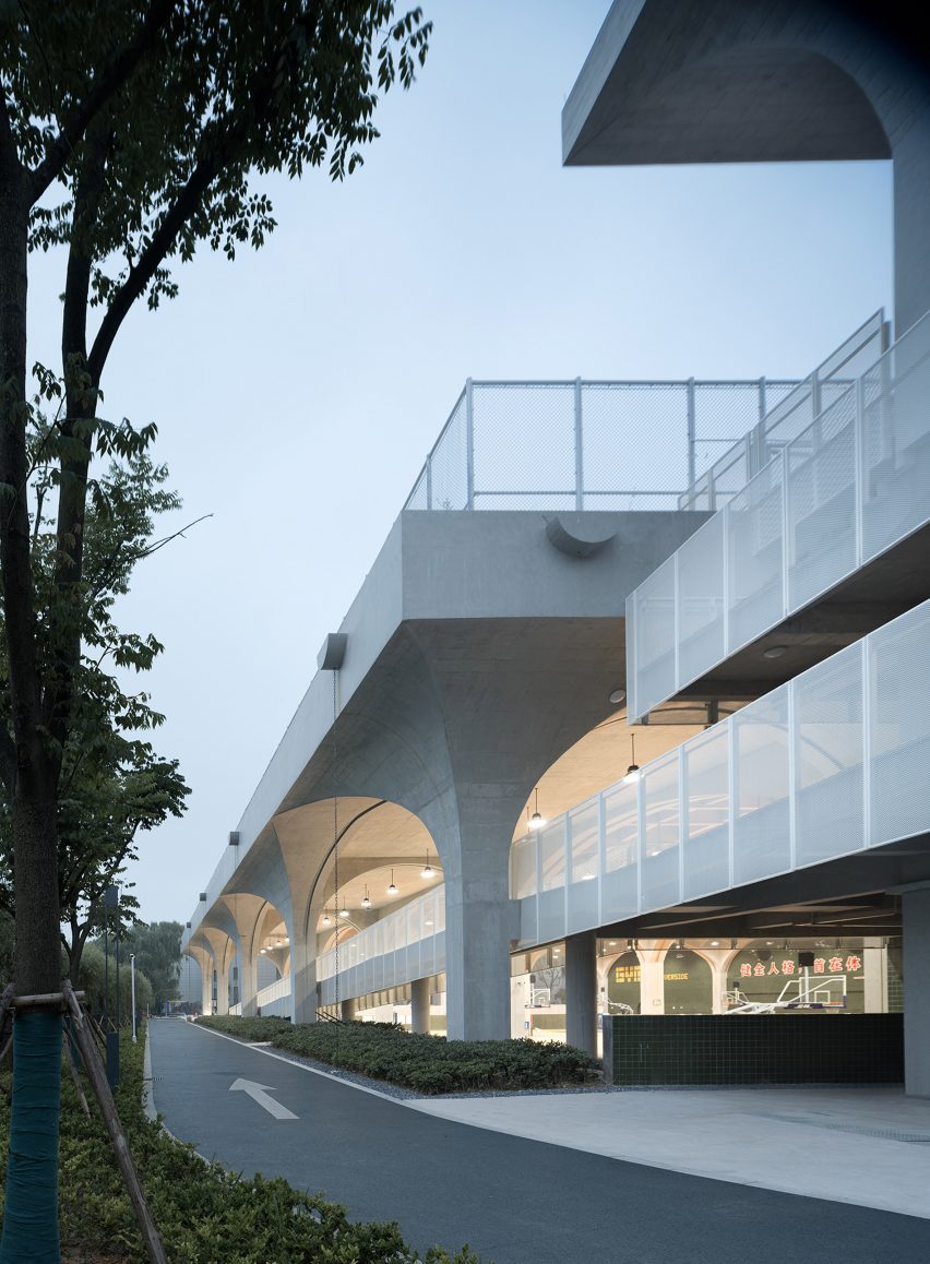 Hexi Sports Field by The Architectural Design and Research Institute of Zhejiang University (UAD)