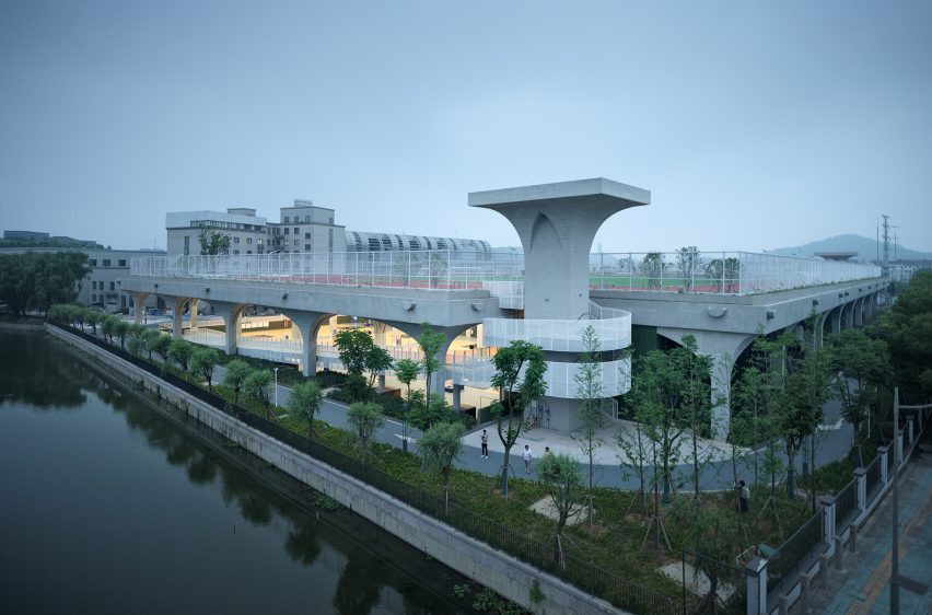 Hexi Sports Field by The Architectural Design and Research Institute of Zhejiang University (UAD)