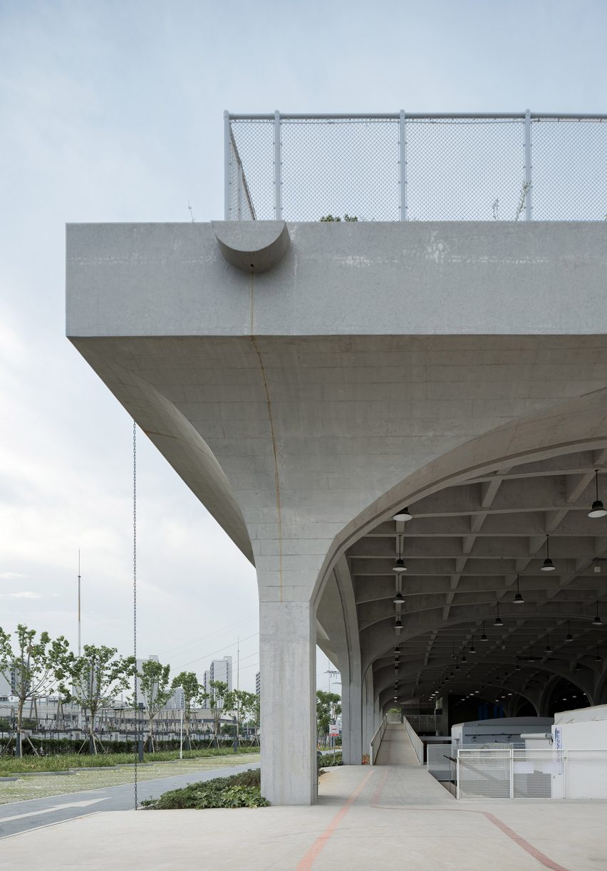 Hexi Sports Field by The Architectural Design and Research Institute of Zhejiang University (UAD)