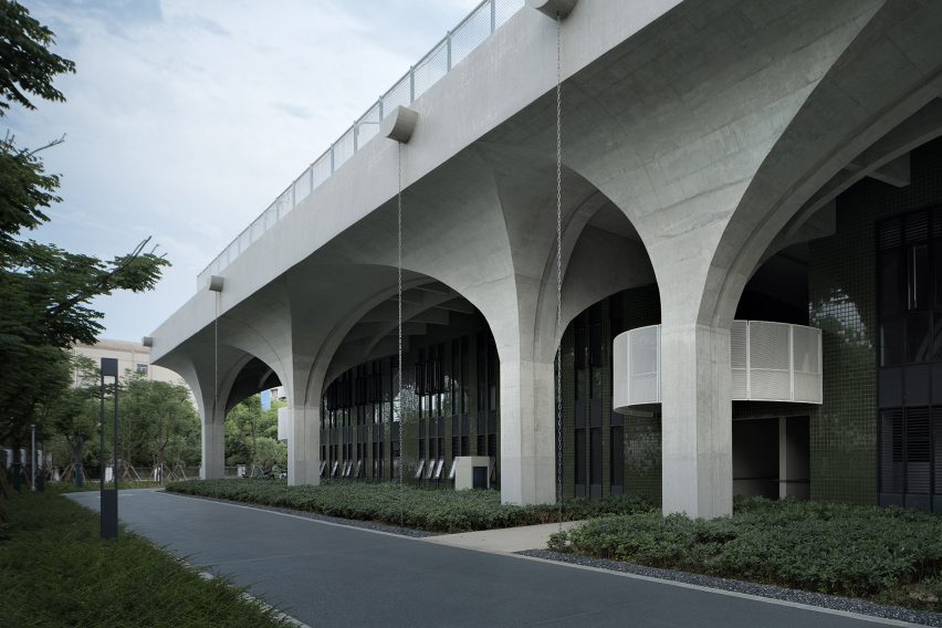 Hexi Sports Field by The Architectural Design and Research Institute of Zhejiang University (UAD)