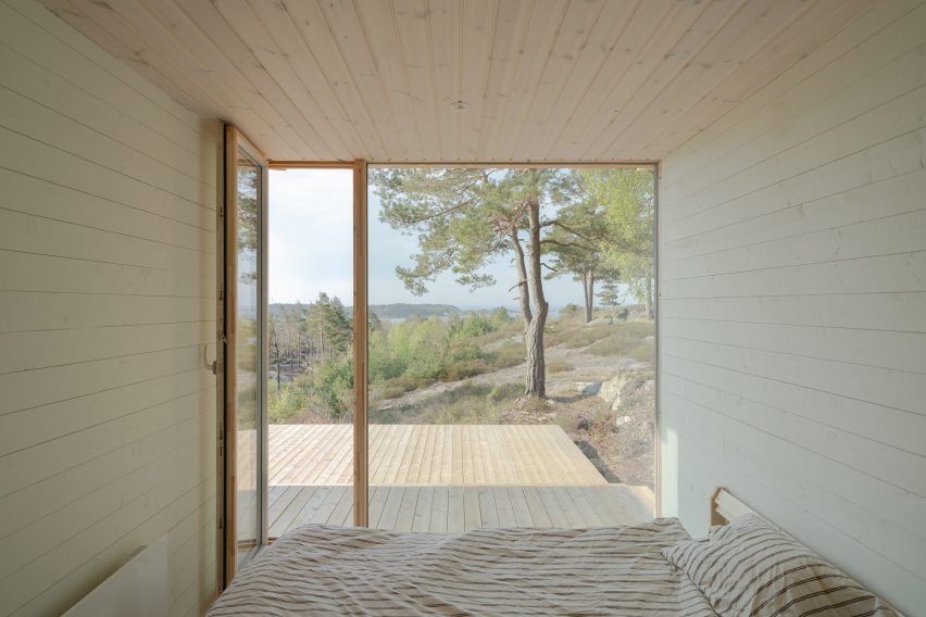 I/O Cabin in Norway by Erling Berg