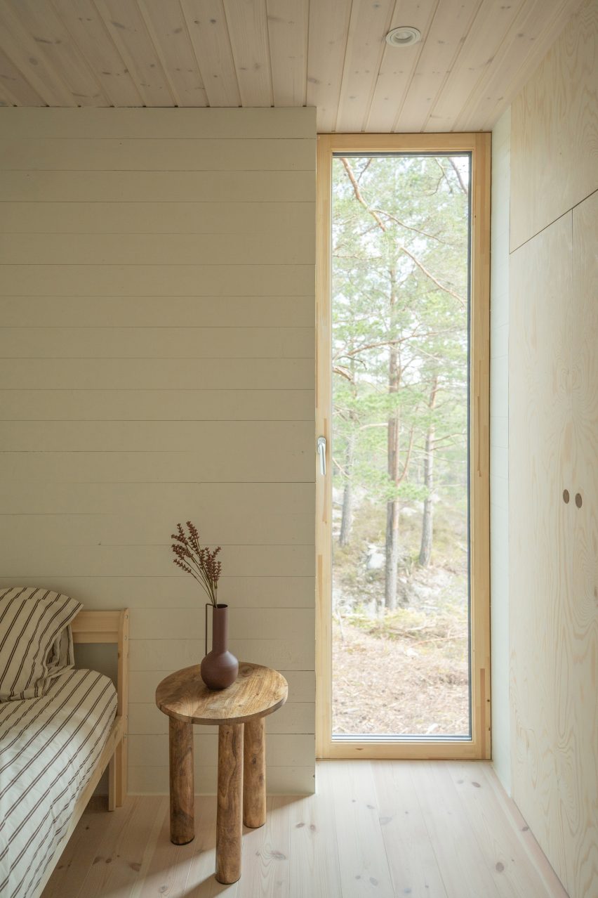 I/O Cabin in Norway by Erling Berg