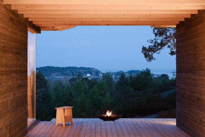 I/O Cabin in Norway by Erling Berg