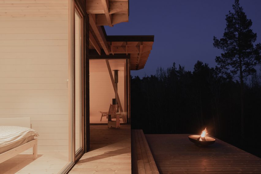 I/O Cabin in Norway by Erling Berg