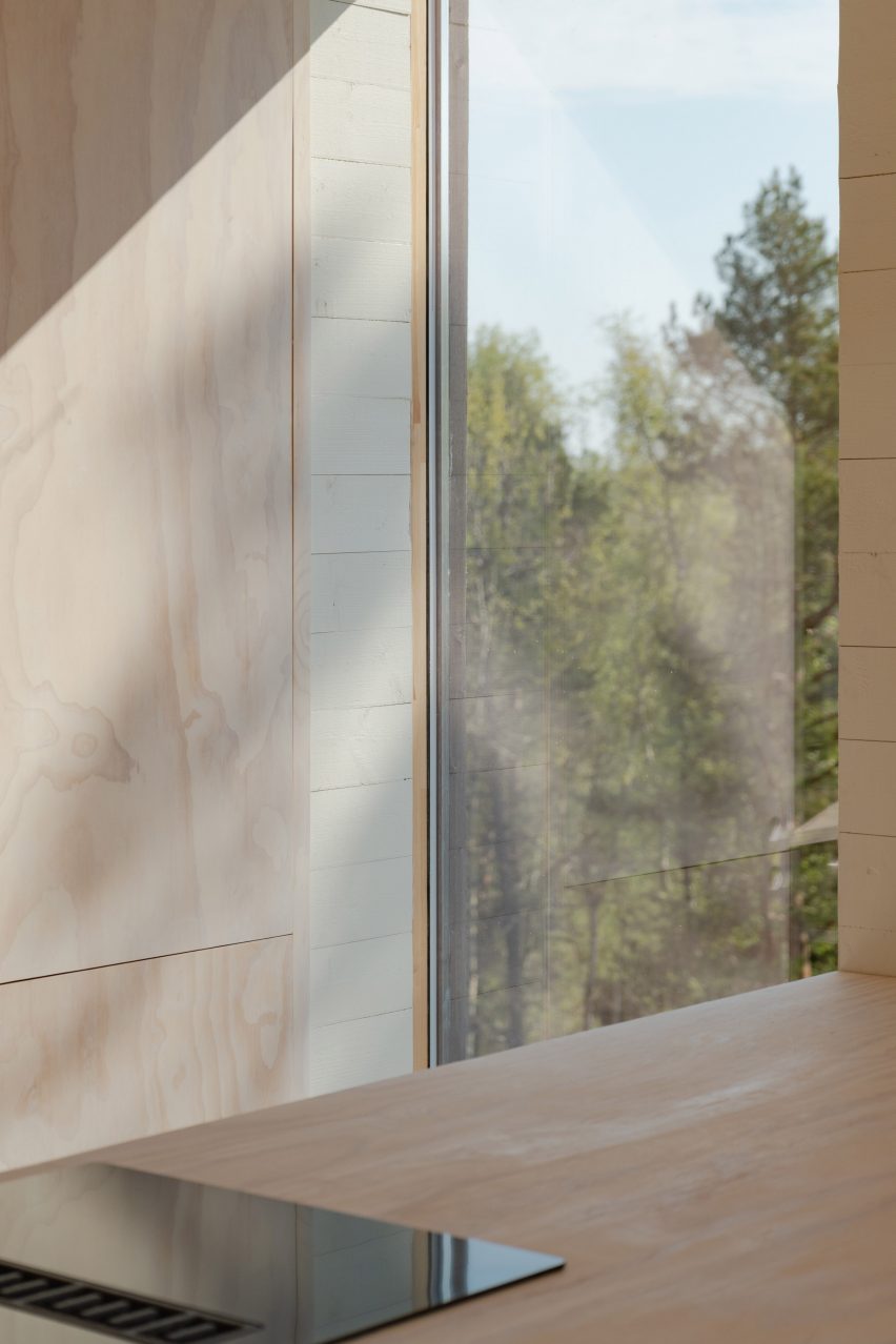 I/O Cabin in Norway by Erling Berg
