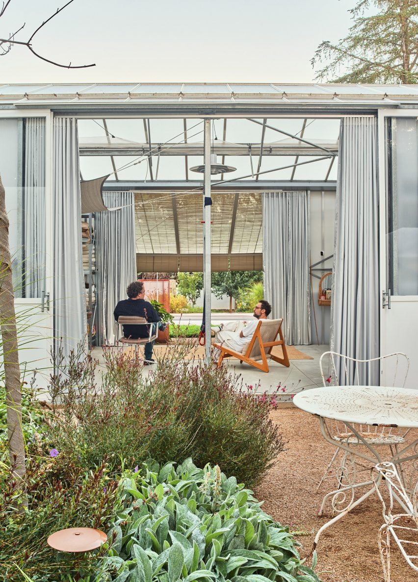 Kresta Garden House lounge space