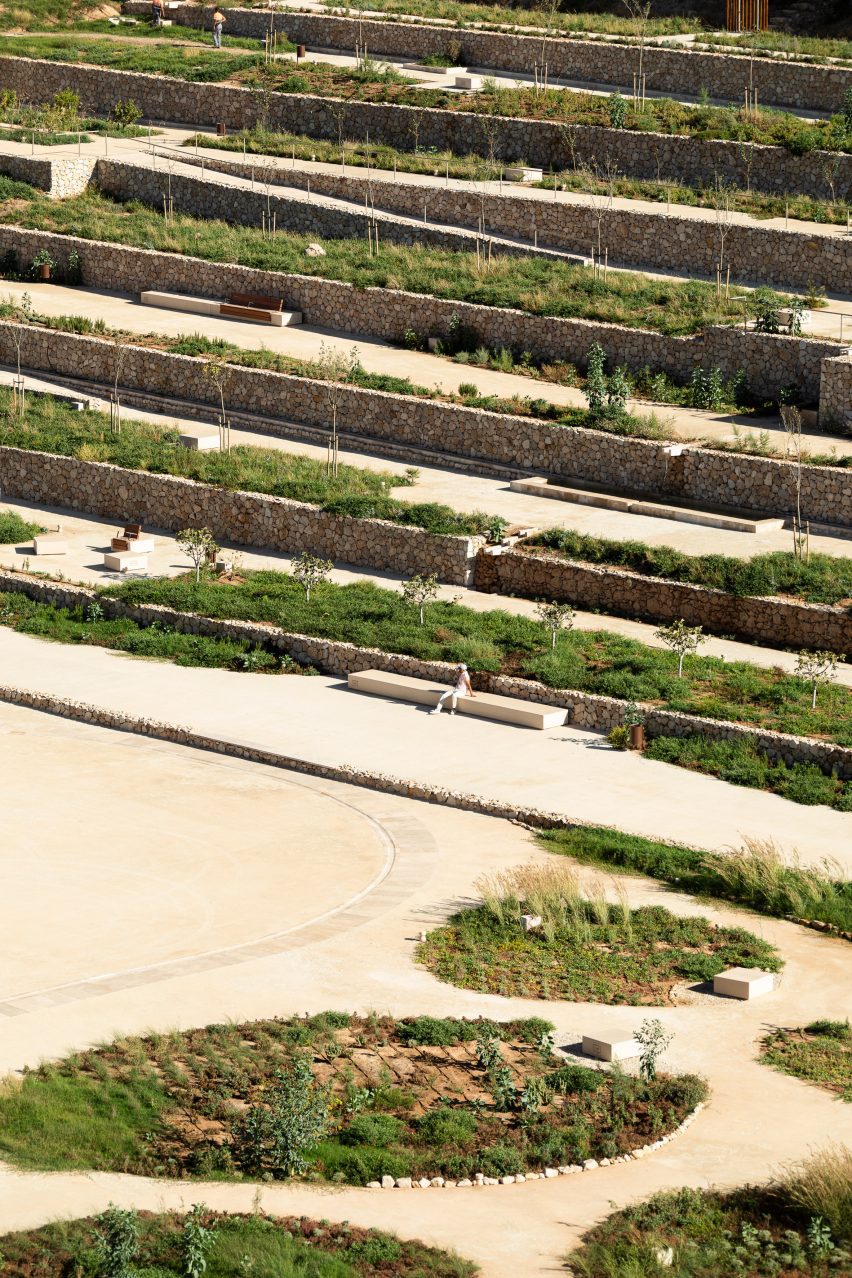 La Hoya Park by Kauh Arquitectura