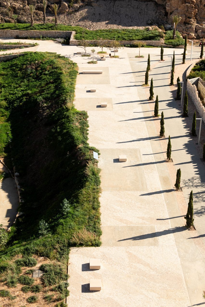 La Hoya Park by Kauh Arquitectura