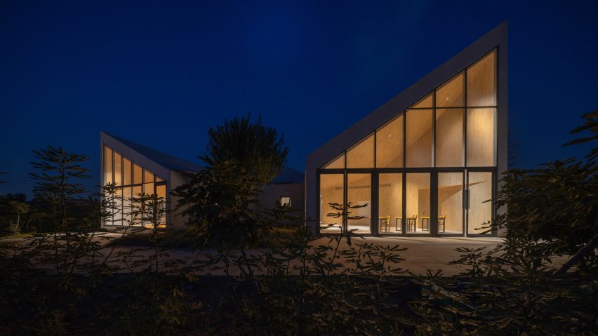 The Library in Ice-Chrysanthemum Field by Atelier Xi