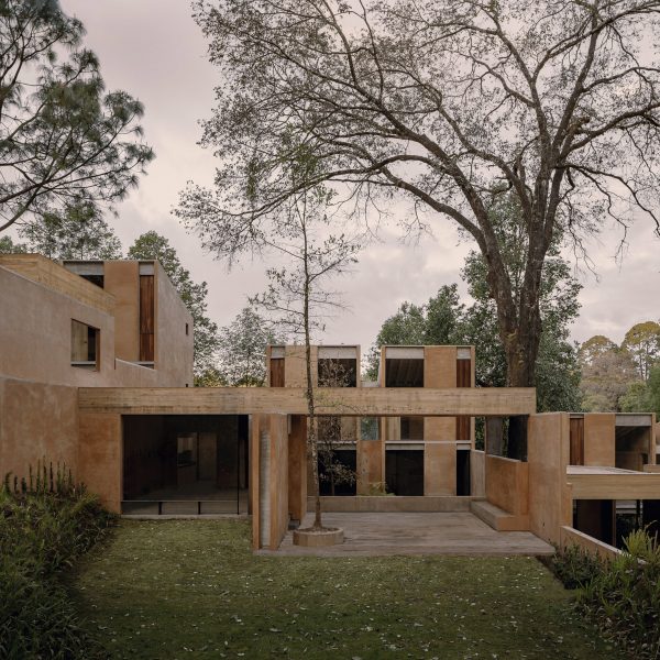 Los Helechos by Taller Hector Barroso