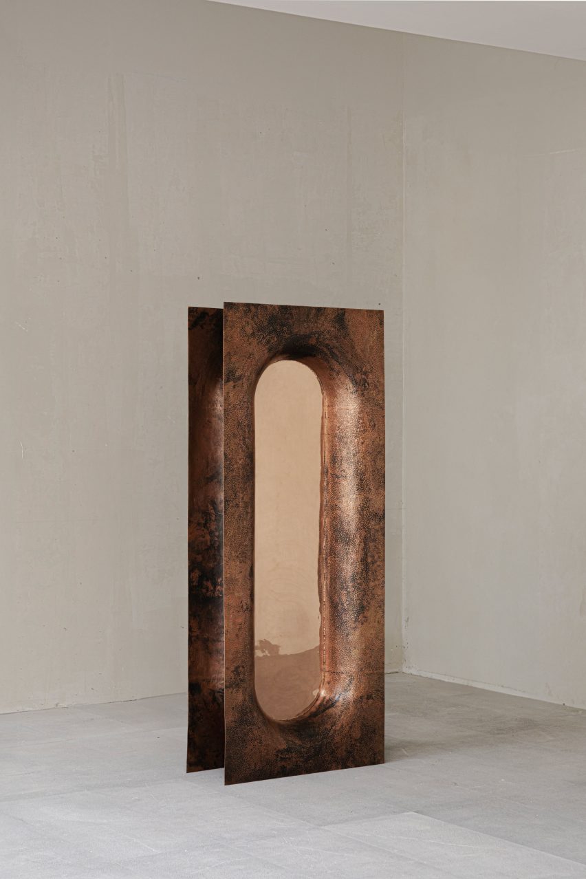 Floor Mirror by Manu Bañó