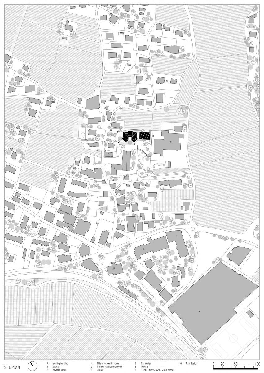 Site plan of Tartan School by MoDus Architects