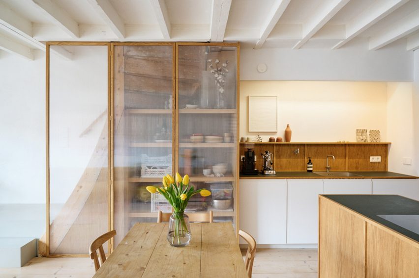 Ulli Heckmann's compact apartment in Rotterdam
