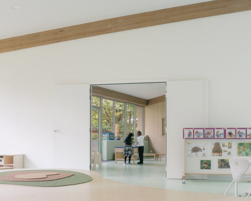 Interior of Aartselaar nursery by WE-S Architecten