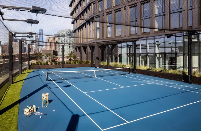 New Yorks highest tennis court