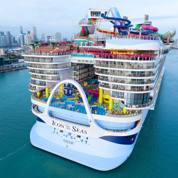 World's largest cruise ship Icon of the Seas
