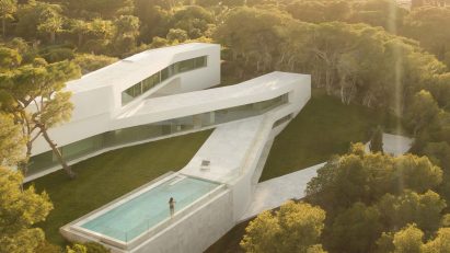 Sabater House by Fran Silvestre Arquitectos