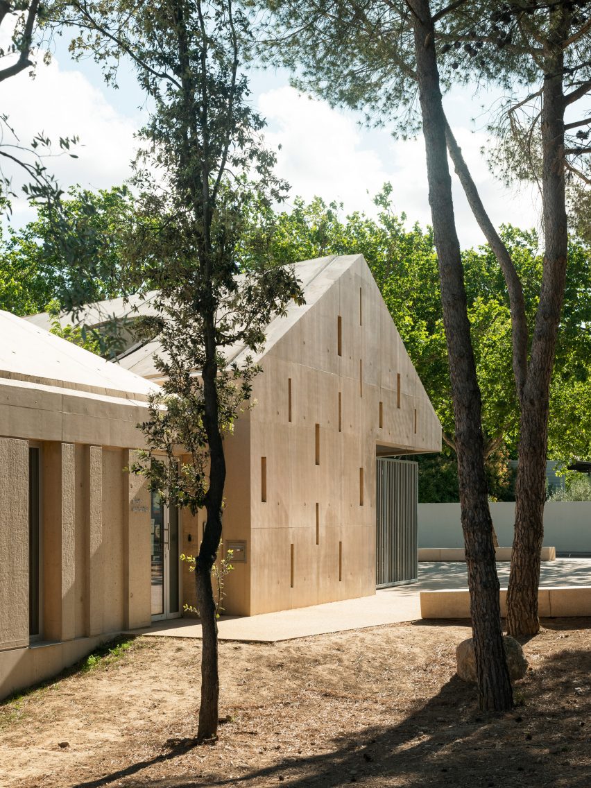 Samuel Paty School by Ateliers O-S and NAS Architecture