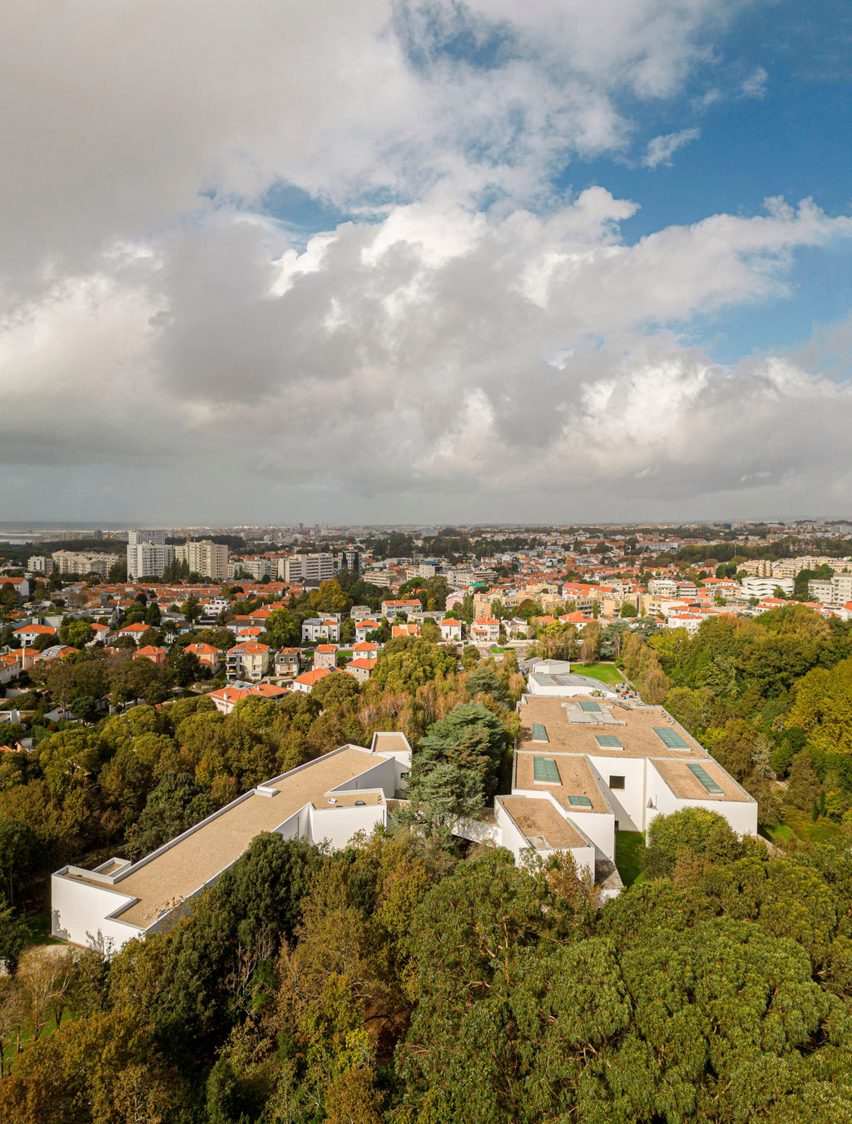 Àlvaro Siza museum wing in Porto