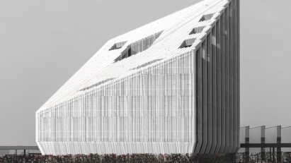 Bonfiglioli headquarters by Peter Pichler Architecture