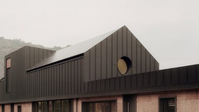 Casa 9 by LCA Architetti
