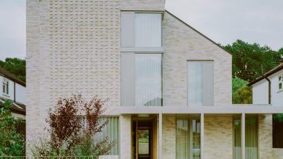 Kingston Villa by Fletcher Crane Architects