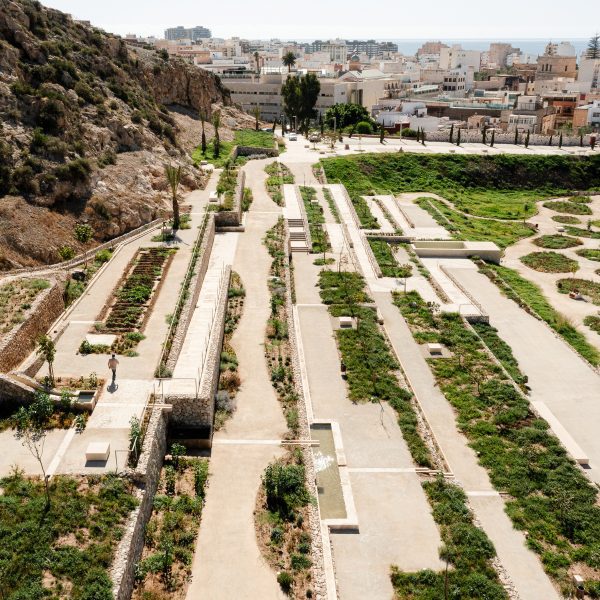 La Hoya Park by Kauh Arquitectura