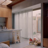 Quarry House in Melbourne by Winwood McKenzie