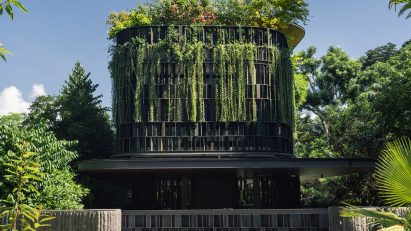 Touching Eden House by Wallflower Architecture + Design