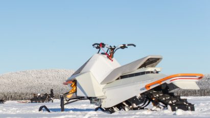 Alfa snowmobile by Vidde and Pininfarina from behind