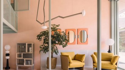 Yatofu fosters “relaxed holiday atmosphere” in Jianze showroom