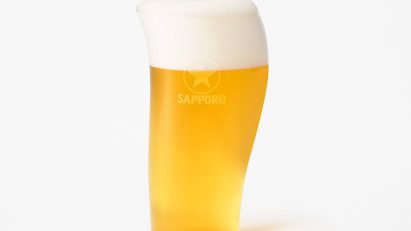 Beer glass designed by Nendo for Sapporo