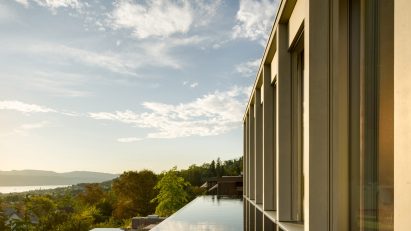 Uetikon villa by Pérez Palacios Arquitectos Asociados