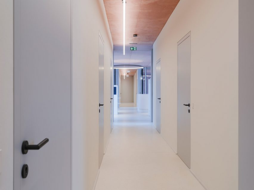 Clinic in Anif by Steiner Architecture